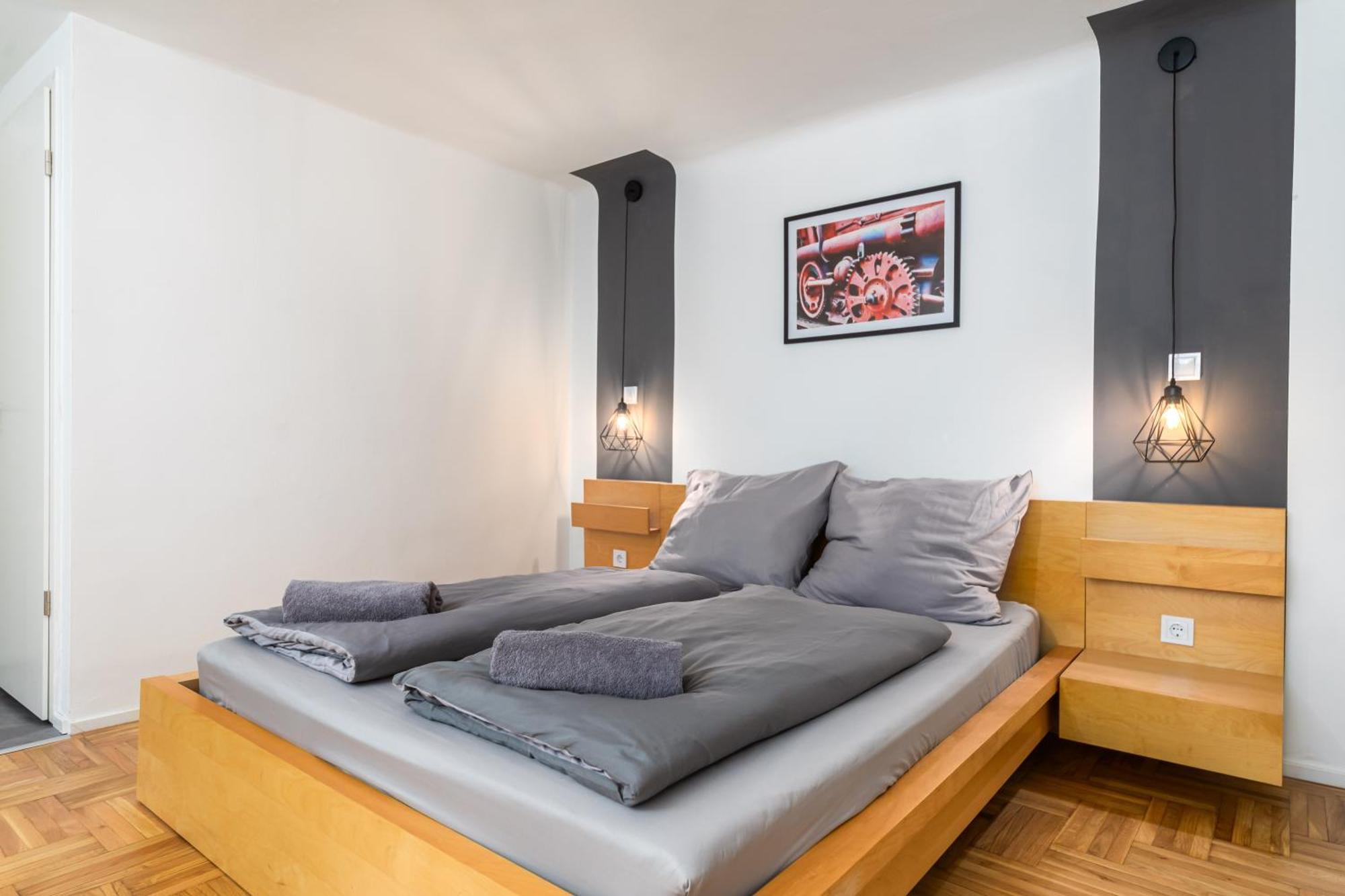 Apartament Industrial Westend *